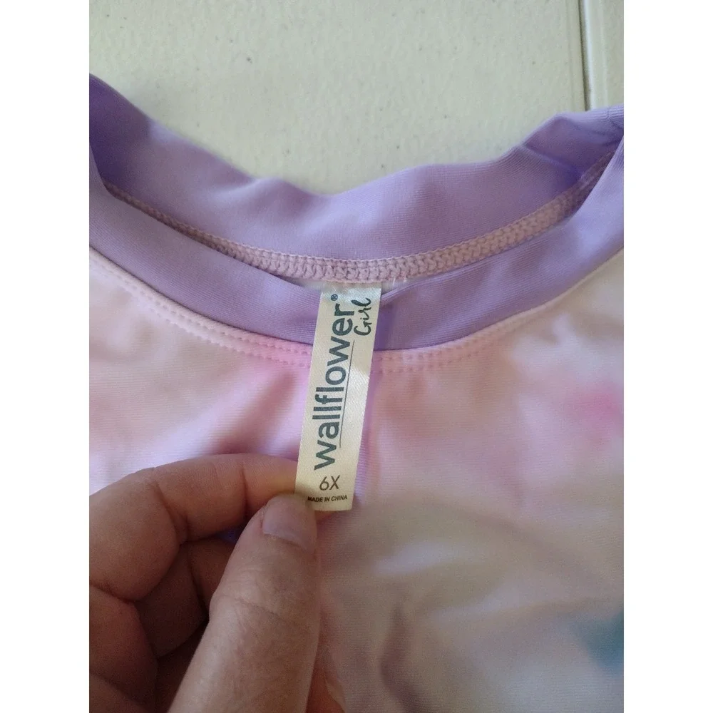 Wallflower girls tie